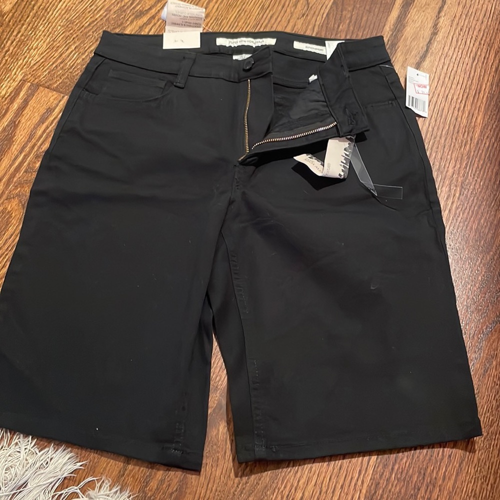 NEW Jones Slimming Shorts